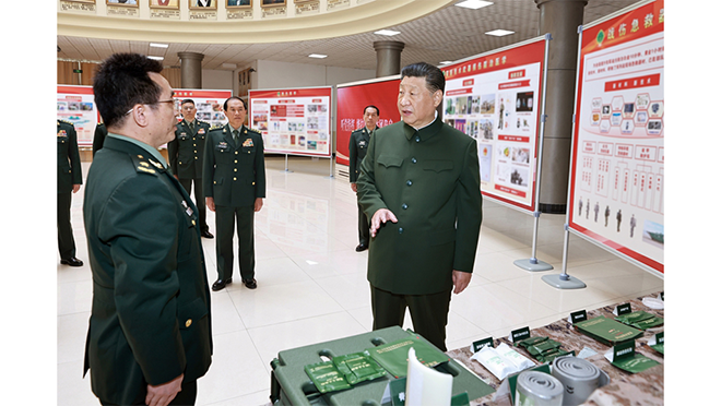 习近平在视察陆军军医大学时强调 面向战场面向部队面向未来 努力建设世界一流军医大学